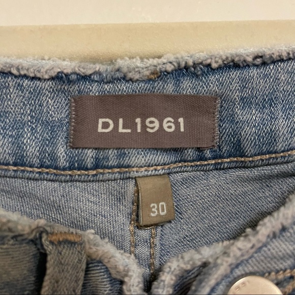 DL1961 Farrow High-Rise Distressed Skinny Jeans - Picture 12 of 12